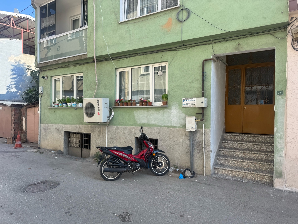 Bursa'da karı koca evlerinde ölü bulundu