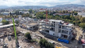 Sakarya'da şehir kütüphanesinin inşası sürüyor