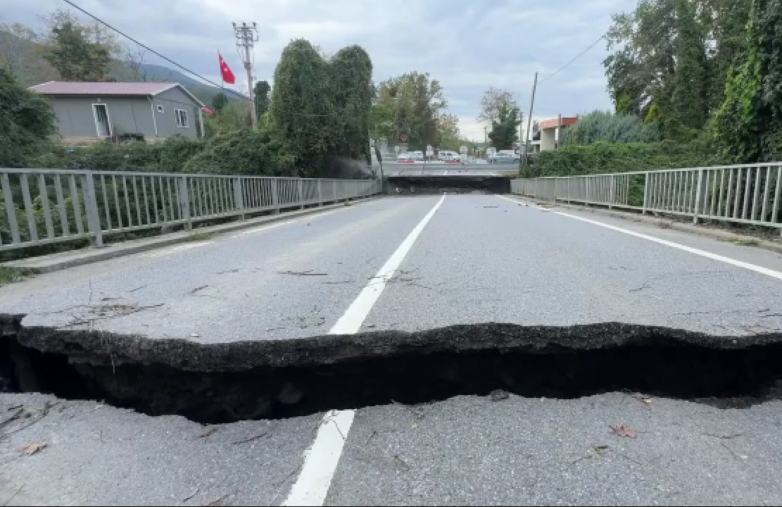 Sapanca-Kartepe ulaşımı alternatif güzergahlardan sağlanıyor